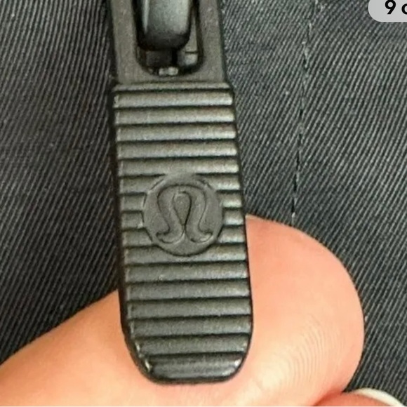Lululemon rain seeker 2 - Picture 7 of 16